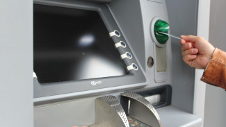 Клиенты ВТБ стали в 1,5 раза активнее пополнять карты «Мир» в банкоматах