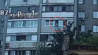 Воронежцы сообщили о выпавшем с 6 этажа ребёнке