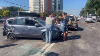 В Воронеже произошла массовая авария на Московском проспекте