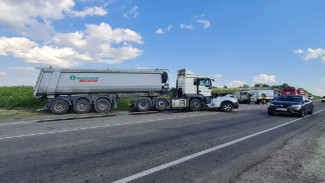 Водителя грузовика арестовали после гибели матери и 2 детей в ДТП в Воронежской области