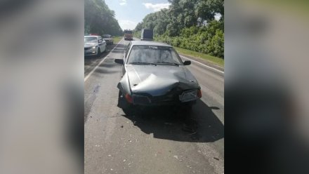 7-летний мальчик пострадал в аварии с ВАЗом в Аннинском районе
