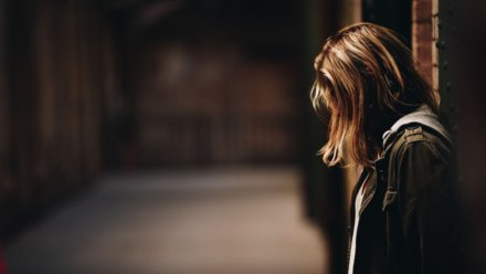 Глава СК взял под контроль расследование дела об избиении школьниц в Воронеже