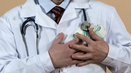 Воронежский губернатор наказал трёх чиновников, скрывших свои доходы