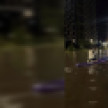 Воронежцы сняли на видео ночной заплыв на сапах по затопленной улице