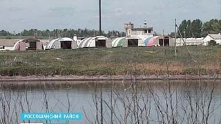 Жители села Анцелович Россошанского района на улице больше не могут дышать