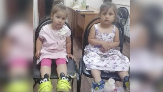 В Воронеже нашли двух брошенных 4-летних девочек