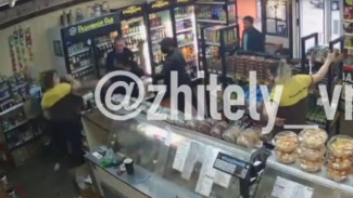 В воронежском «Разливном рае» камеры записали начало скандальных разборок в Шилово