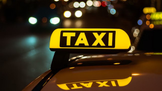 Воронежский таксист пообщался с «пассажиром» и лишился всех сбережений