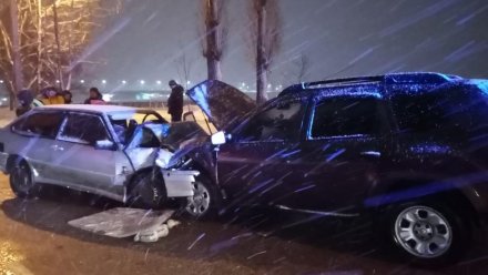 Один человек погиб и двое пострадали в ДТП на набережной в Воронеже