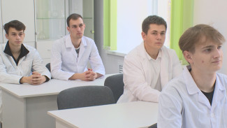В Воронежском ГАУ открыли аудиторию для лабораторных занятий по химической защите растений