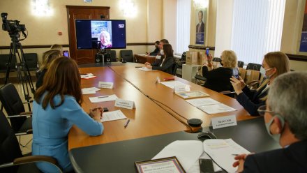 В Воронеже обсудили работу проекта «Старшее поколение» в 2020 году