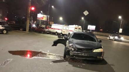 Мать пострадавшей в массовом ДТП в Воронеже 5-летней девочки ищет свидетелей