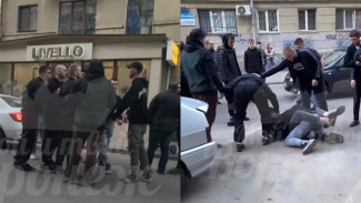 Воронежцы устроили массовую драку у бара в центре города