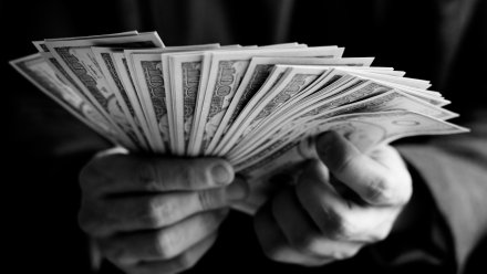 Воронежец в надежде сохранить сбережения перевёл мошенникам более 5 млн рублей