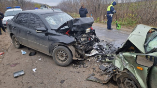 Три человека пострадали в ДТП на дороге в Воронежской области