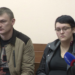 В Воронежской области начался суд над родителями, сажавшими мальчика на цепь