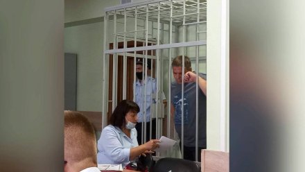 В Воронеже арестовали прославившегося 22 квартирами гаишника