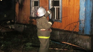 Женщина попала в больницу с ожогами после пожара в Лисках