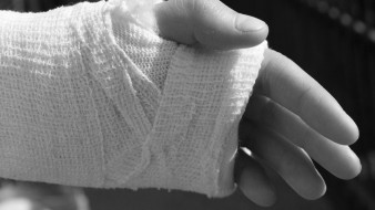 Родители потребовали 300 тысяч от частной гимназии в Воронеже за травму дочери