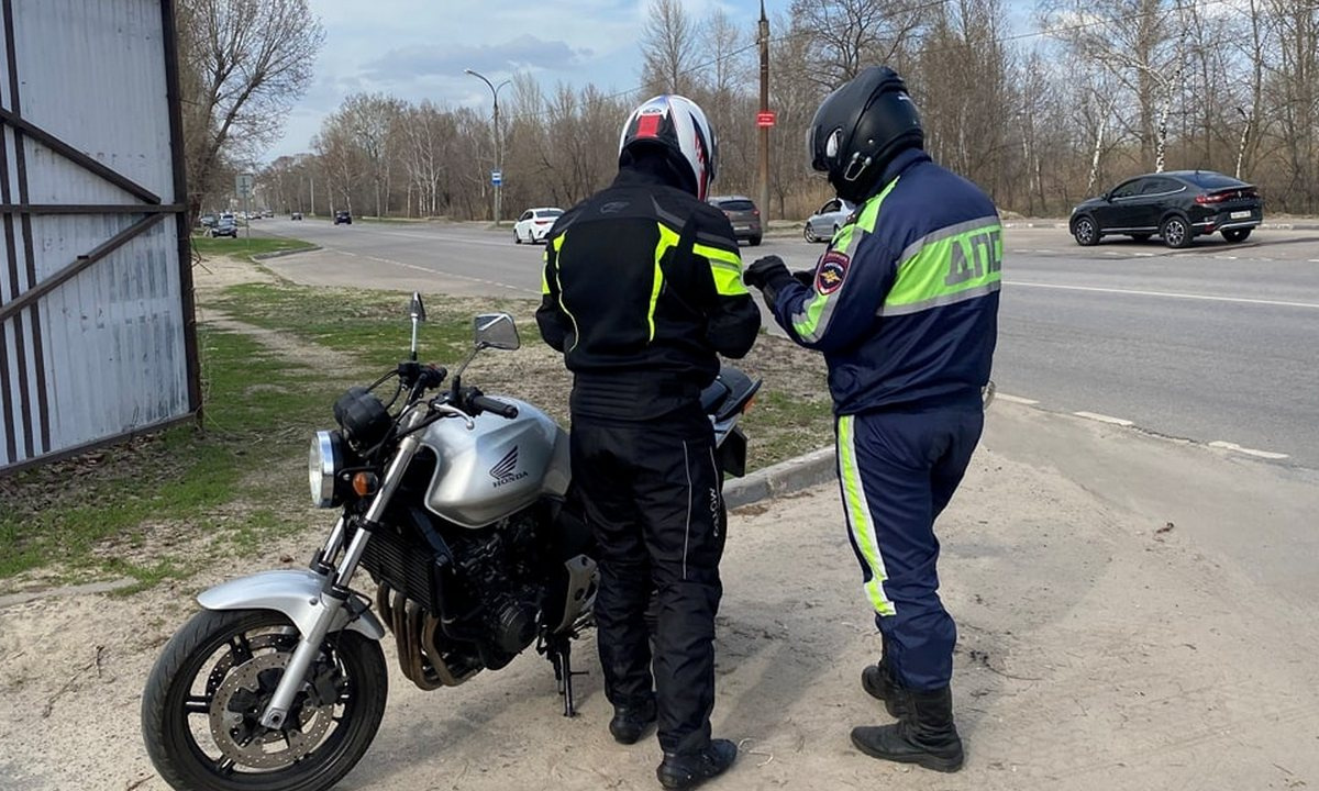 Воронежские полицейские открыли мотосезон – Новости Воронежа и Воронежской  области – Вести Воронеж