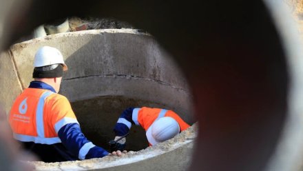 Три провала образовались на коллекторе в Левобережном районе Воронежа