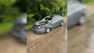 В пригороде Воронежа пострадал водитель раздавленной манипулятором машины