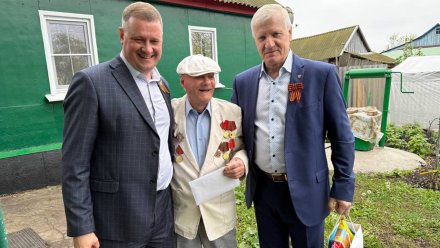 «Единая Россия» в регионе проводит акцию «Подарок ветерану»