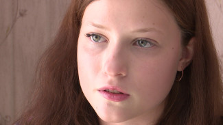 Как 17-летняя девушка из Воронежа живёт со сколиозом 4 степени