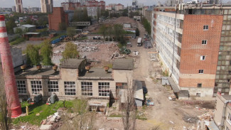 На территории оборонного завода «Электроприбор» в Воронеже начали сносить ветхие здания