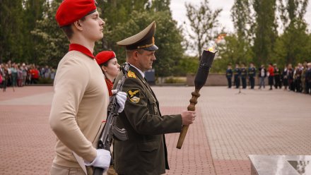 В Нововоронеж привезли Вечный огонь из Москвы на открытие памятника Защитникам Отечества