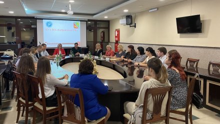 В Бобровском районе прошла встреча по обеспечению среднемедицинским персоналом больниц