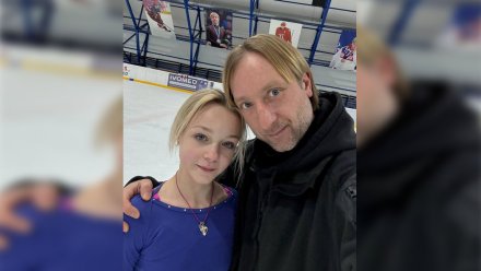 Воронежская фигуристка Лена Костылёва вернулась тренироваться к Евгению Плющенко