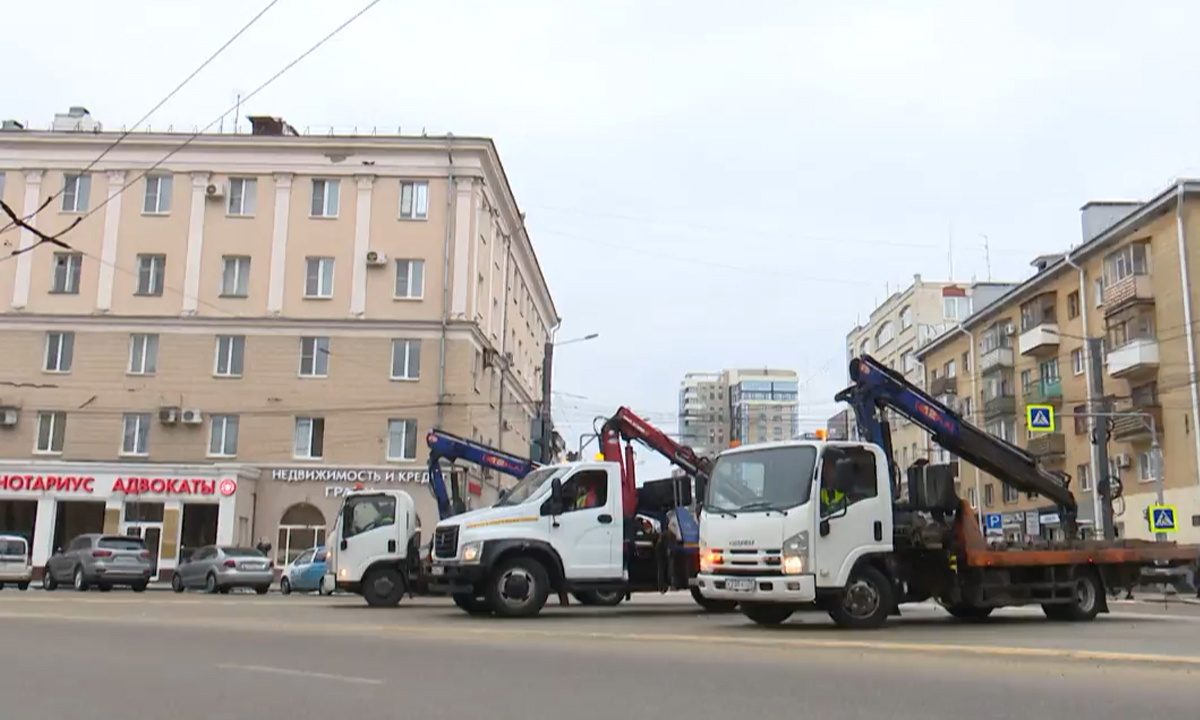 За две недели с улиц Воронежа эвакуировали 118 автомобилей с нечитаемыми  номерами – Новости Воронежа и Воронежской области – Вести Воронеж