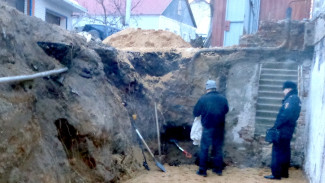 В Воронеже в частном секторе нашли останки 9 человек и предмет с памятной надписью