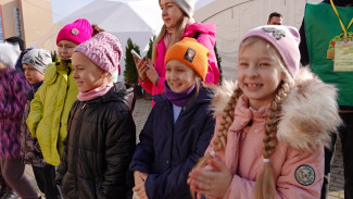 В Воронеже дети покатались на тракторах в уникальном городе профессий