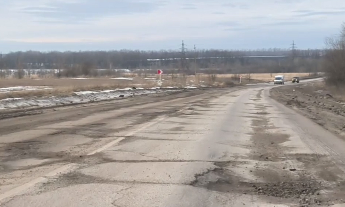 Воронежские водители пожаловались на разбитую дорогу между Таловой и  Новохопёрском – Новости Воронежа и Воронежской области – Вести Воронеж