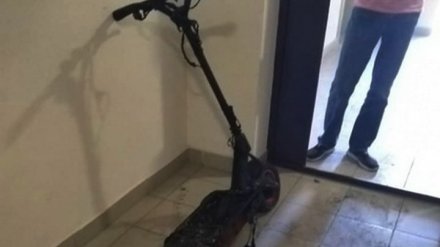 В воронежской квартире случился пожар из-за вспыхнувшего электросамоката