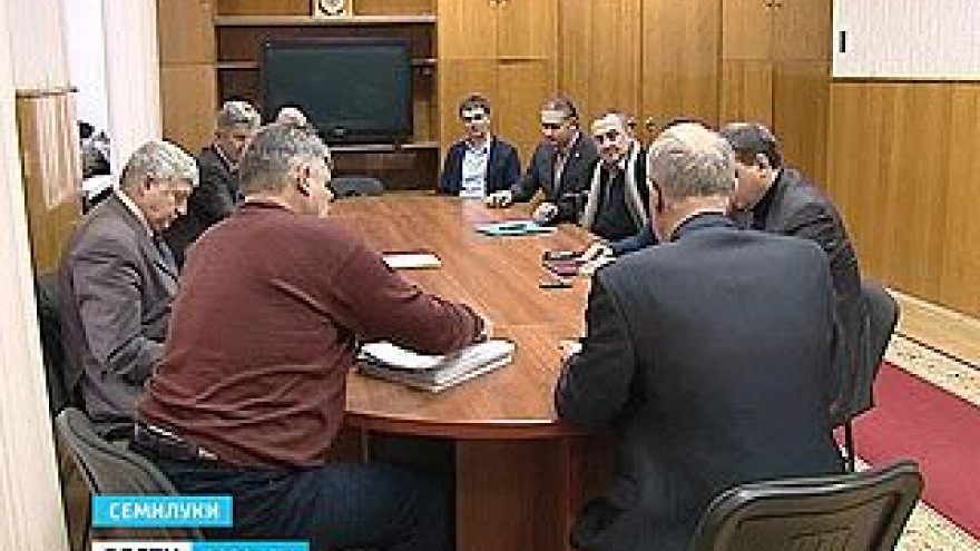 В Семилуках продолжают выбирать градоначальника