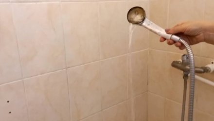 Пациентам воронежской больницы пообещали исправить проблему со слабым напором воды в душе