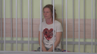 Просившую милостыню мать четверых детей отправили под домашний арест за кражу в Воронеже