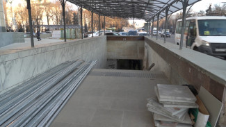 Воронежцы пожаловались на вечно закрытый подземный переход у бывшего «Детского мира»