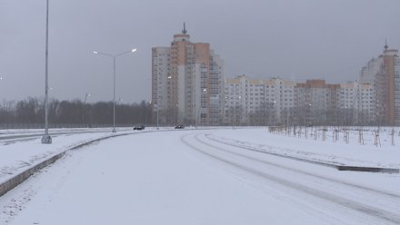 В Воронеже на улице Крынина начали эвакуировать автомобили