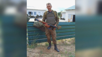 Погибшего в бою отца двоих детей похоронили в Воронежской области