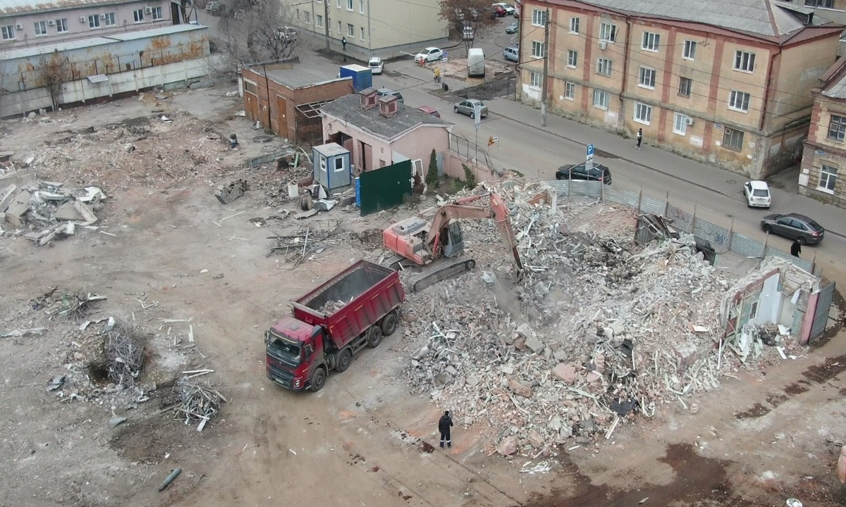 В Воронеже окончательно сровняли с землёй старинный хлебозавод: появилось  видео – Новости Воронежа и Воронежской области – Вести Воронеж