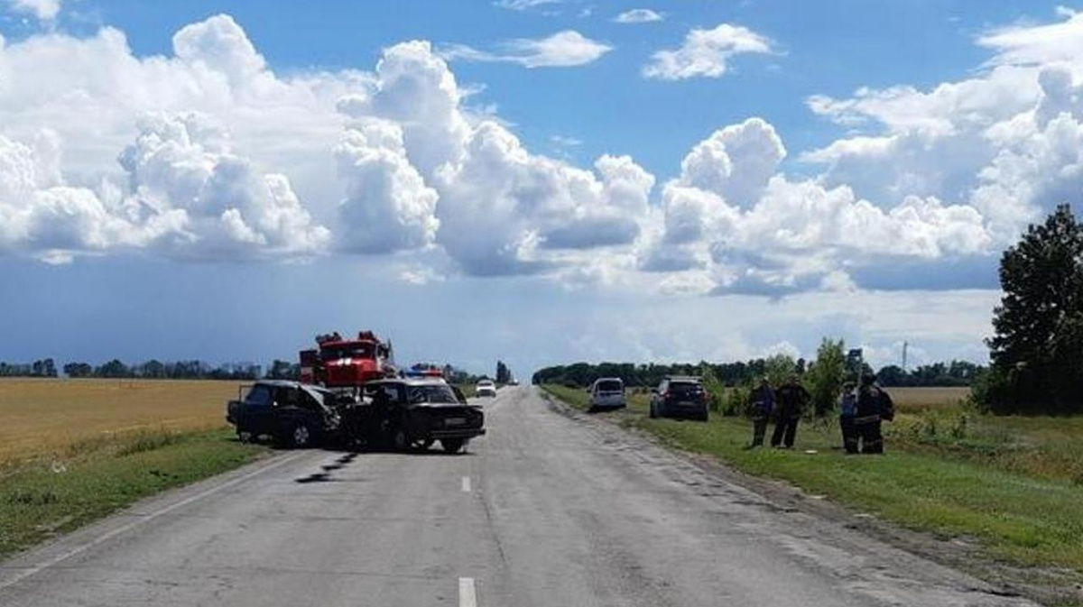 На воронежской трассе столкнулись два ВАЗа: оба водителя погибли |  03.08.2020 | Воронеж - БезФормата