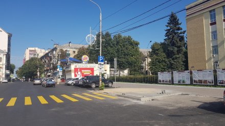 Воронежцев возмутило исчезновение пешеходного перехода у главного корпуса ВГУ