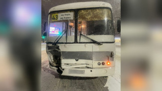 Четверо воронежцев пострадали в аварии с автобусом на Левом берегу