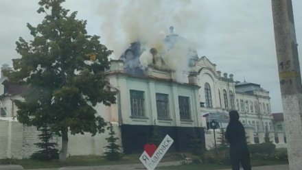 Воронежская прокуратура заинтересовалась пожаром в старинном здании колледжа в Павловске