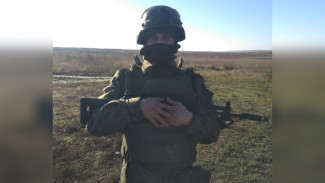 Воронежского судебного пристава наградили медалью Жукова за службу в зоне СВО
