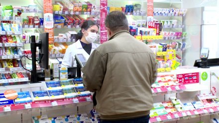 Губернатор поручил решить проблему дефицита противовирусных лекарств в аптеках Воронежа